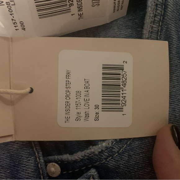 MOTHER JEANS. Insider Crop Step Fray. Love in a boat. - Picture 5 of 8